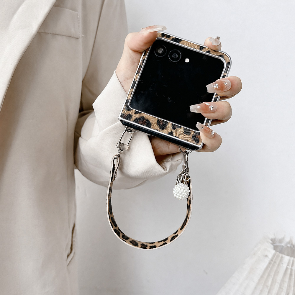 Leopard Print Folding Flip Pho - Phone Cases With Charms ulasan dan harga